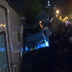 Detik-detik KA Mutiara Timur Sambar Truk di Perlintasan Jemursari