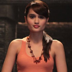 Bintangi The Philosophers, Cinta Laura Dilirik Casting Director Hollywood