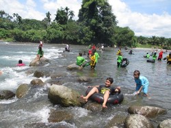 Ayo Mandi Bareng di Namu Sira-Sira, Langkat