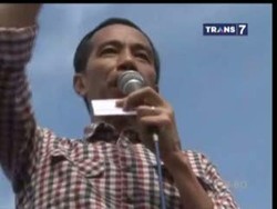 Prabowo Kampanye ke Rumah Warga, Jokowi Orasi dengan Bahasa Jawa