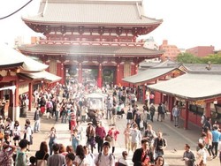 Tokyo, Gedung Futuristis Ada, Kuil Antik pun Punya