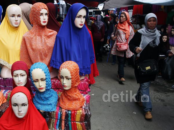 Jelang Ramadan, Penjualan Jilbab Meningkat