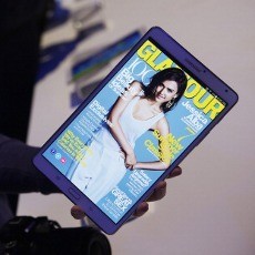 Galaxy Tab S vs iPad Air, Menang Siapa?