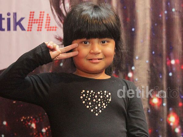 Imutnya Aura, Adik Perempuan Gita Gutawa