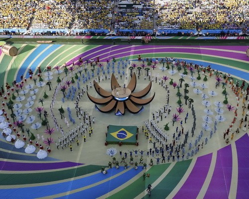 Meriahnya Upacara Pembukaan Piala Dunia 2014