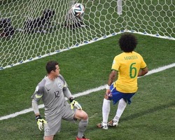 Gol Bunuh Diri Pertama Brasil di Piala Dunia