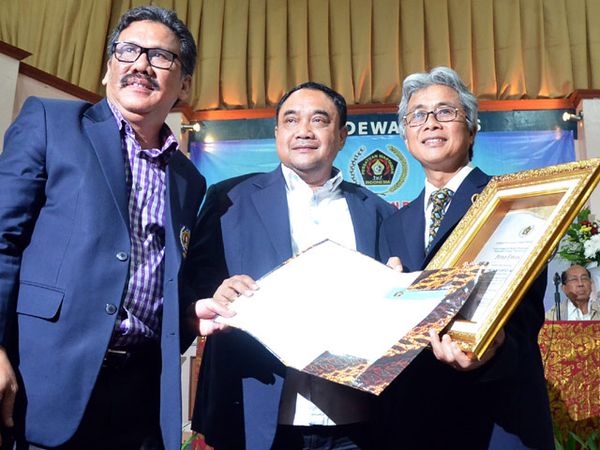 Penganugerahan Pena Emas