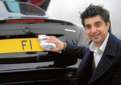 Wow Pelat Nomor Mobil Ini Dijual Rp 200 Miliar!