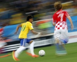 Neymar Mewujudkan Harapan Brasil