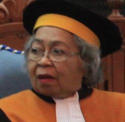 Hukum KPK, Mengapa MA Tak Vonis Polisi untuk Ganti Rugi Korban Rekayasa?