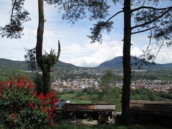 Pemandangan Indah Tiada Dua Dari Bukit Gundaling