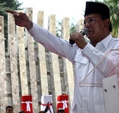 Kivlan Zein: Fachrul Bisa Dituntut dengan Hukum Militer