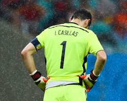 Del Bosque: Spanyol Kalah Bukan Karena Casillas