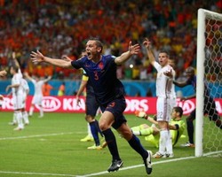 Kemenangan yang Melebihi Mimpi-mimpi Van Gaal