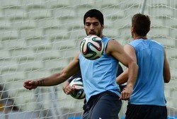 Suarez Dipastikan Takkan Jadi Starter