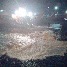 Ombak Selat Bali Tinggi, Pelabuhan ASDP Ketapang ditutup