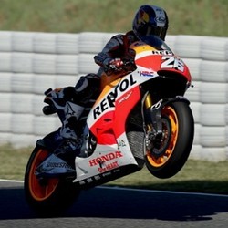 Pedrosa Rebut Pole, Marquez Crash