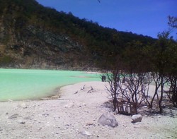 Weekend Murah Meriah ke Kawah Putih dan Situ Patenggang