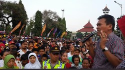 Puluhan Ribu Pendukung Jokowi-JK Kumpul di Simpang Tujuh Kudus