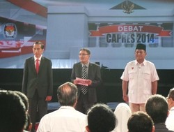 Jokowi: Saya Gubernur Pertama yang Naikkan UMP 44%