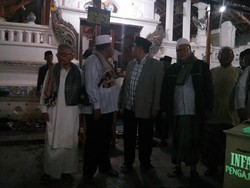 30 Kiai NU Pendukung Jokowi-JK Ziarah ke Makam Sunan Gunungjati