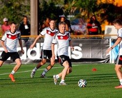 Jerman: Upaya Menghapus Status Spesialis Semifinalis