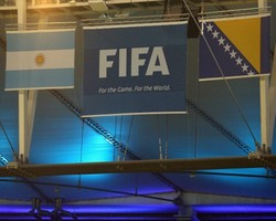 Duel Tim Tango Lawan Tim Naga di Maracana