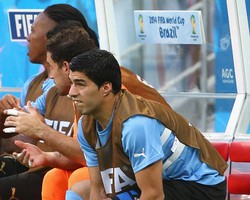 Tabarez: Suarez Belum Tentu Juga Main Lawan Inggris