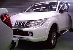 Wajah Mitsubishi Triton Baru Terungkap
