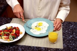 Studi: Sarapan atau Tidak, Tak Berkaitan dengan Penurunan Berat Badan