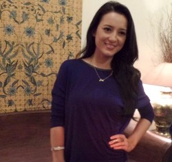 Ini Masker Andalan Julie Estelle untuk Wajah Halus