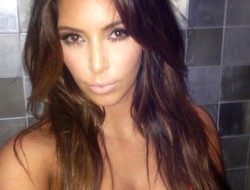 Penelitian: Wanita Takut Foto Selfie Ketika Kondisi Kulit Tidak Mulus