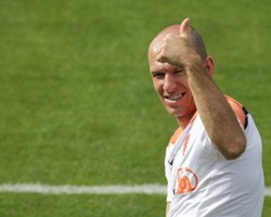 Robben Minta Belanda Tidak Berpuas Diri