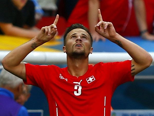 Swiss Tundukkan Ekuador 2-1