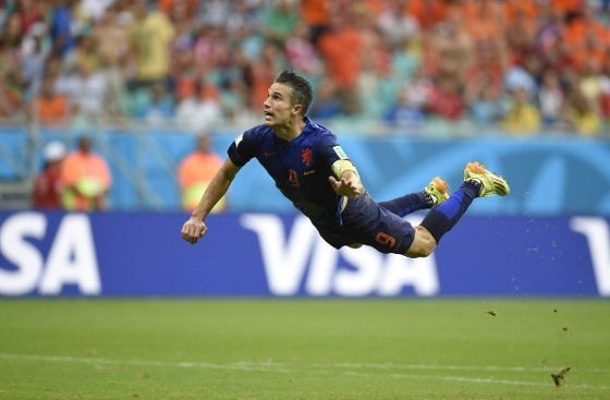VanPersieing, Demam Terbang ala Van Persie