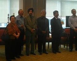 Todung Mulya Lubis Dapat Gelar Profesor dari Universitas Melbourne