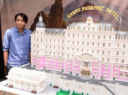 Wow, 50 Ribu Balok Lego Ini Membentuk Hotel Gaya Victoria