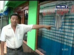 Besok Ditutup, Dolly Disusupi