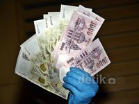 Barang Bukti Kasus Suap Bupati Biak Numfor