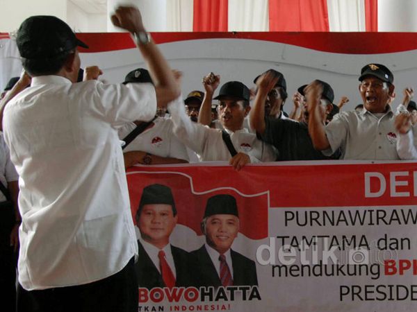Dukungan untuk Prabowo-Hatta Mengalir ke Rumah Polonia