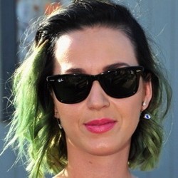 Kocak! Beredar Video Polisi Lip-Sync Dark Horse Katy Perry