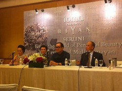 Biyan Akan Tampilkan 100 Busana Bertajuk Seruni Malam Ini di Hotel Mulia