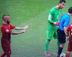 Federasi Sepakbola Portugal Bantah Meireles Provokasi Wasit