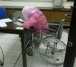 Mereka yang Tetap Optimis Lulus Ujian Meski Kendala Fisik