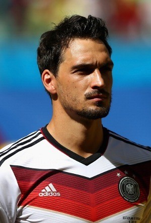 Suatu Hari Hummels Ingin Main di MU