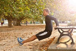 Hai Pria, Berapapun Usia Anda, Begini Lho Olahraganya