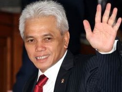 Perkuat Pertahanan Bangsa, Hatta : Kekuatan TNI Akan Kita Tambah