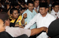 Tinggalkan Manado, Prabowo Bikin Heboh