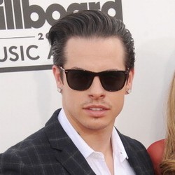 Bukti-bukti Perselingkuhan Mantan Kekasih J.Lo dengan Model Transgender