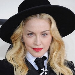 Madonna Dikabarkan Pacari Brondong (Lagi)